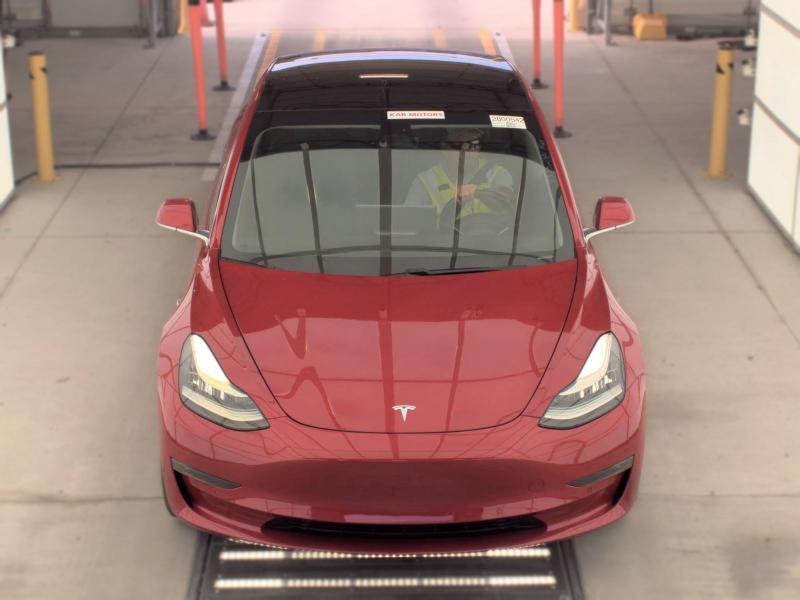 tesla model 3 2018 5YJ3E1EAXJF017994 image tesla model 3 2018 5YJ3E1EAXJF017994 image